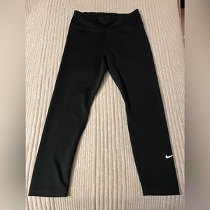 NWOT Nike Dri Fit Leggings Medium